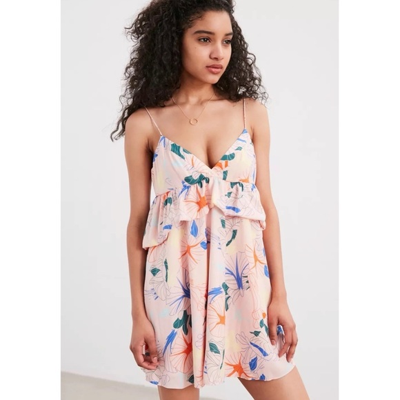 Urban Outfitters Dresses & Skirts - Alice + Urban Outfitters // Heaven Ruffle Dress🌛
